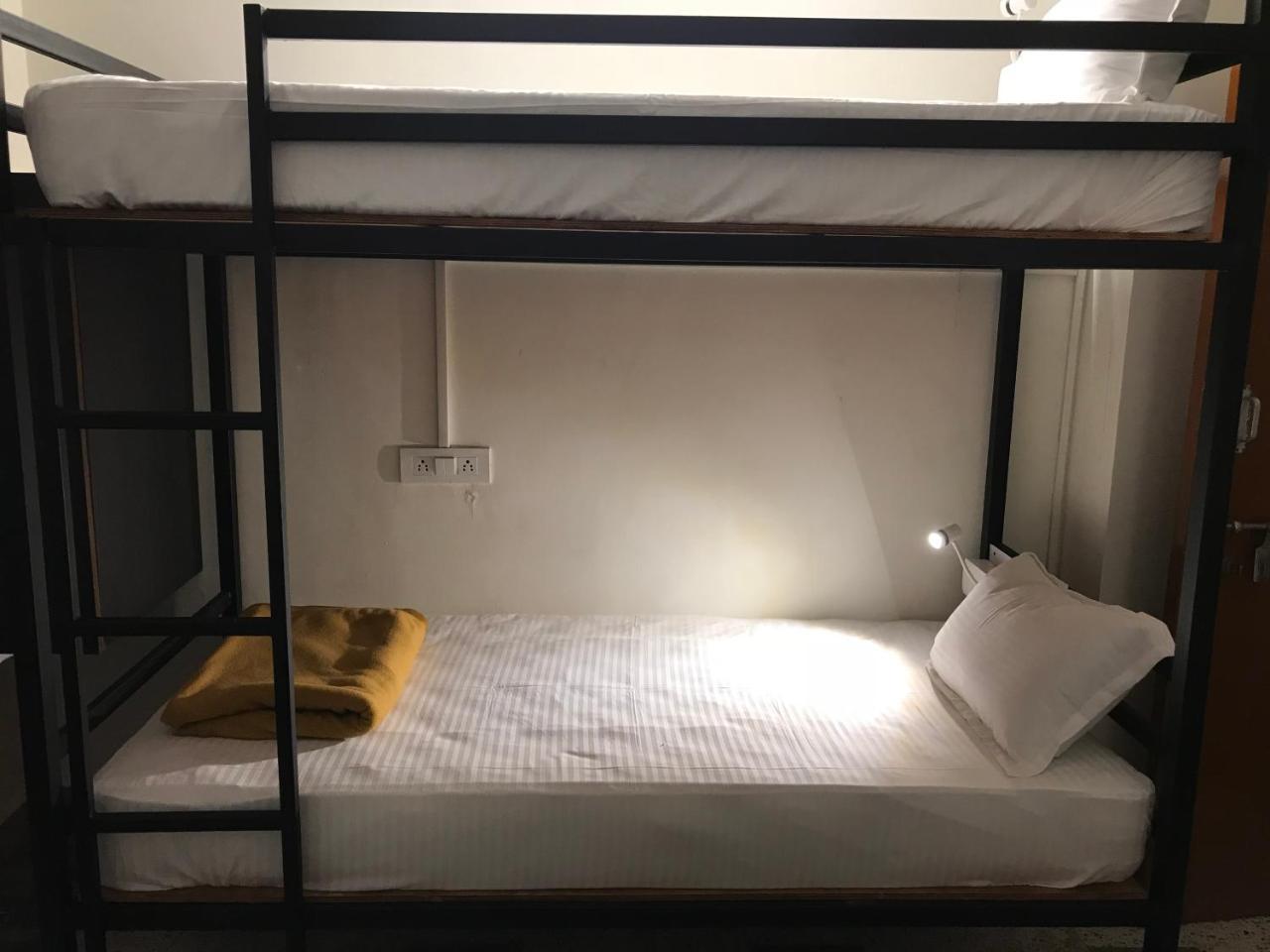 Aerostel - Backpacker'S Hostel In Goa Calangute Exterior photo
